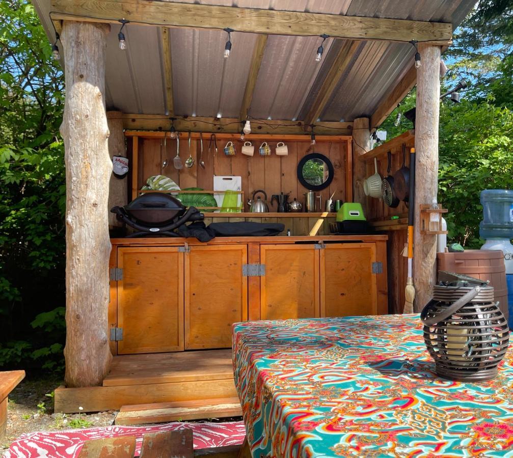 ホテル So Damn Lucky Glamping ユクルーレット エクステリア 写真